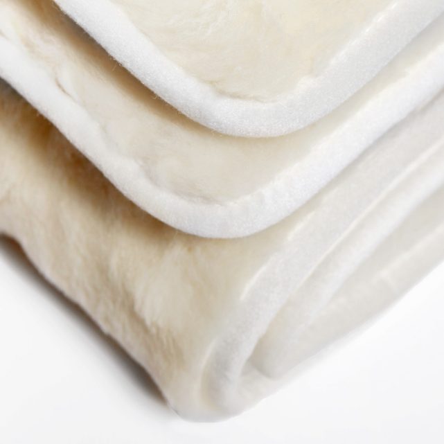 Tacke-white